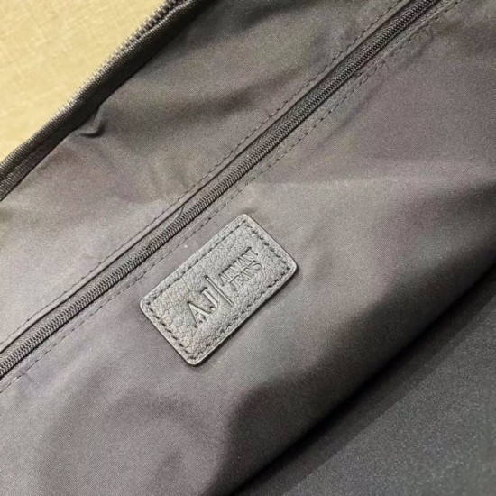 ARMANI Armani 2023SS briefcase popular classic new work this year ARMANI Armani 2023SS briefcase popular classic new work this year