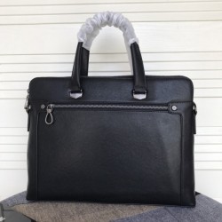 New spring and summer 2023SS ARMANI Armani briefcase boasting tremendous support