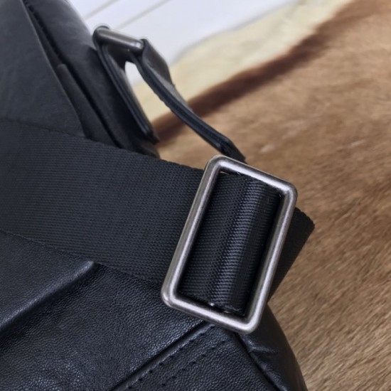 2023SS ARMANI Armani shoulder bag in an elegant and casual atmosphere 2023SS ARMANI Armani shoulder bag in an elegant and casual atmosphere