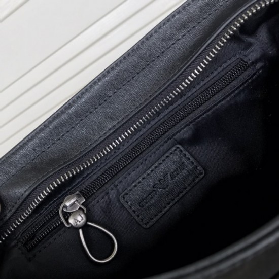 2023SS ARMANI Armani shoulder bag in an elegant and casual atmosphere 2023SS ARMANI Armani shoulder bag in an elegant and casual atmosphere