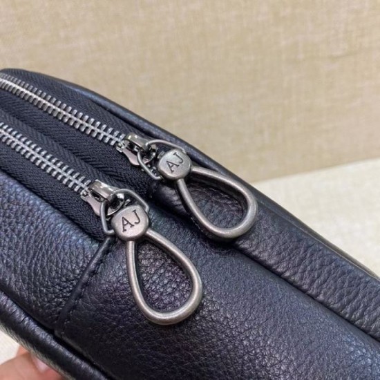 2023FW ARMANI chest bag that will definitely be popular this fall 2023FW ARMANI chest bag that will definitely be popular this fall