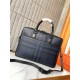 BURBERRY Burberry 2023SS briefcase extreme popularity limited color BURBERRY Burberry 2023SS briefcase extreme popularity limited color
