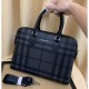 Item 2023SS BURBERRY Burberry briefcase with a strong presence Item 2023SS BURBERRY Burberry briefcase with a strong presence