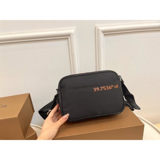 2023SS BURBERRY Burberry shoulder bag to put in this summer 2023SS BURBERRY Burberry shoulder bag to put in this summer
