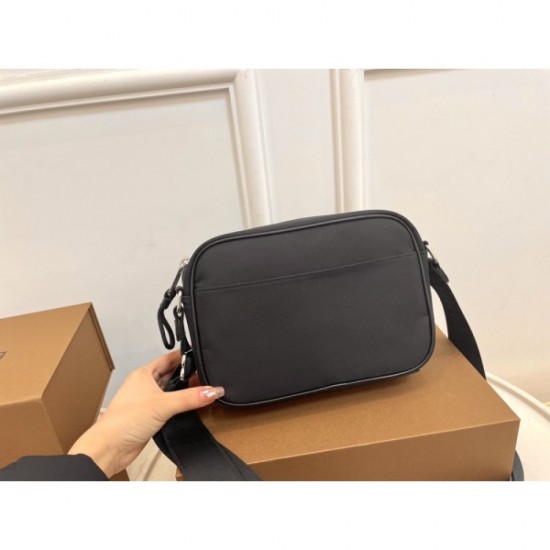 Stock clearance sale this summer 2023SS BURBERRY Burberry shoulder bag Stock clearance sale this summer 2023SS BURBERRY Burberry shoulder bag