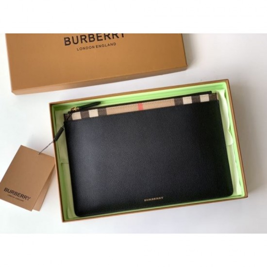 Latest and guaranteed to be sold out 2023FW BURBERRY Burberry clutch bag Latest and guaranteed to be sold out 2023FW BURBERRY Burberry clutch bag