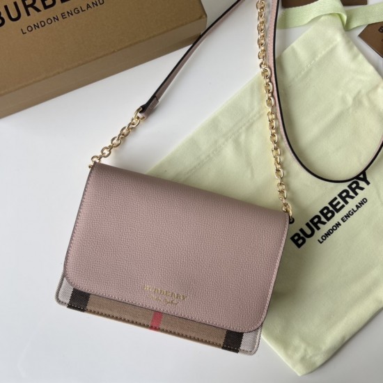 Very bargain 2023FW BURBERRY Burberry shoulder bag Very bargain 2023FW BURBERRY Burberry shoulder bag