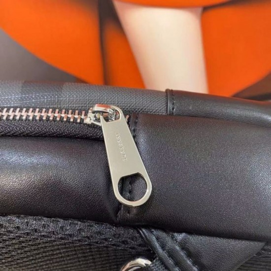 New Fall/Winter sales start 2023FW BURBERRY Burberry Men's Chest Bag New Fall/Winter sales start 2023FW BURBERRY Burberry Men's Chest Bag