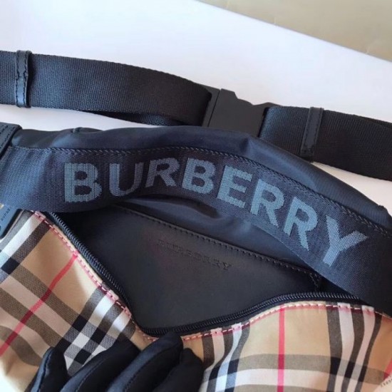 BURBERRY Waist bag 2023FW Vest style items BURBERRY Waist bag 2023FW Vest style items