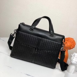Trendy items 2023SS BOTTEGA VENETA Bottega Veneta briefcase