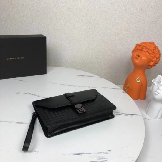 Hard to find 2023SS BOTTEGA VENETA Bottega Veneta clutch bag Hard to find 2023SS BOTTEGA VENETA Bottega Veneta clutch bag