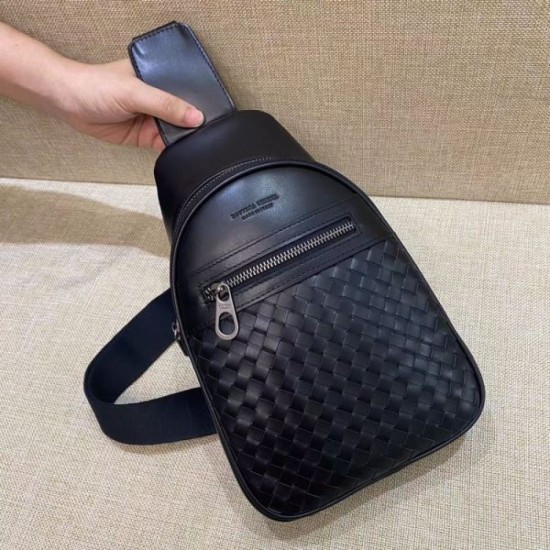 Featured No.1 2023FW BOTTEGA VENETA Bottega Veneta Chest Bag Featured No.1 2023FW BOTTEGA VENETA Bottega Veneta Chest Bag