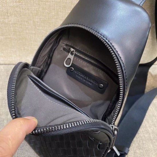 Featured No.1 2023FW BOTTEGA VENETA Bottega Veneta Chest Bag Featured No.1 2023FW BOTTEGA VENETA Bottega Veneta Chest Bag