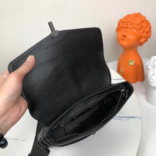 Inevitably sold out 2023FW BOTTEGA VENETA Bottega Veneta shoulder bag Inevitably sold out 2023FW BOTTEGA VENETA Bottega Veneta shoulder bag