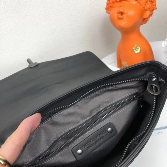 Inevitably sold out 2023FW BOTTEGA VENETA Bottega Veneta shoulder bag Inevitably sold out 2023FW BOTTEGA VENETA Bottega Veneta shoulder bag