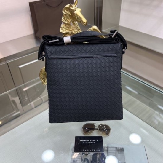 Eternal standard product 2023FW BOTTEGA VENETA Bottega Veneta Men's Shoulder Bag Eternal standard product 2023FW BOTTEGA VENETA Bottega Veneta Men's Shoulder Bag
