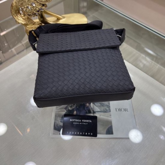 Eternal standard product 2023FW BOTTEGA VENETA Bottega Veneta Men's Shoulder Bag Eternal standard product 2023FW BOTTEGA VENETA Bottega Veneta Men's Shoulder Bag