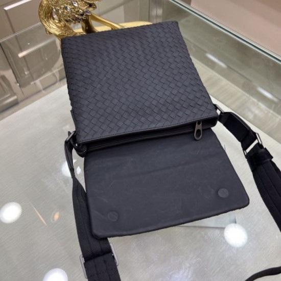 Eternal standard product 2023FW BOTTEGA VENETA Bottega Veneta Men's Shoulder Bag Eternal standard product 2023FW BOTTEGA VENETA Bottega Veneta Men's Shoulder Bag
