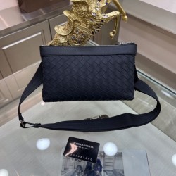 Featured New Brand 2023FW BOTTEGA VENETA Bottega Veneta Men's Shoulder Bag