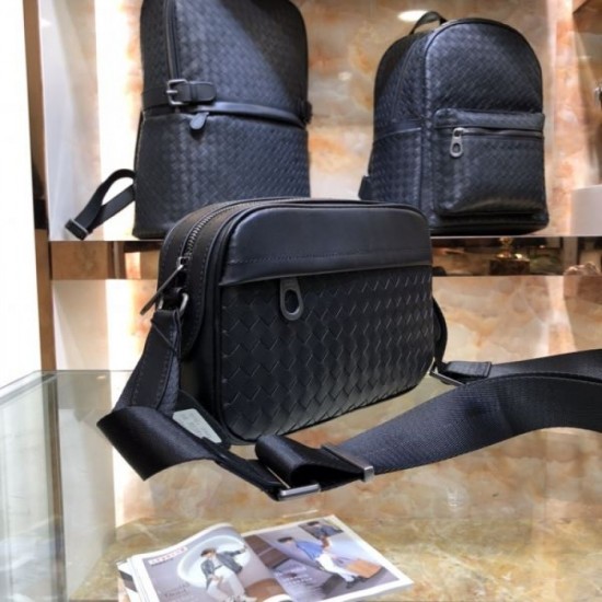 New Limited Sale 2023FW BOTTEGA VENETA Bottega Veneta Men's Shoulder Bag New Limited Sale 2023FW BOTTEGA VENETA Bottega Veneta Men's Shoulder Bag