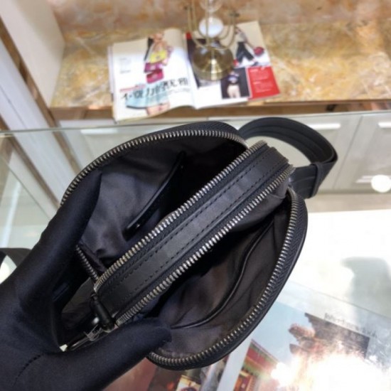 Gorgeous atmosphere 2023FW BOTTEGA VENETA Bottega Veneta Men's Shoulder Bag Gorgeous atmosphere 2023FW BOTTEGA VENETA Bottega Veneta Men's Shoulder Bag