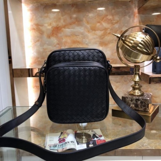 Smart impression 2023FW BOTTEGA VENETA Bottega Veneta men's shoulder bag Smart impression 2023FW BOTTEGA VENETA Bottega Veneta men's shoulder bag