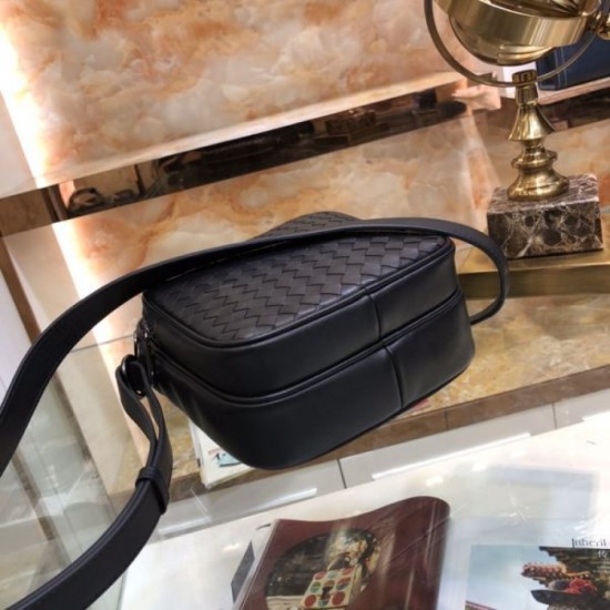 Smart impression 2023FW BOTTEGA VENETA Bottega Veneta men's shoulder bag Smart impression 2023FW BOTTEGA VENETA Bottega Veneta men's shoulder bag