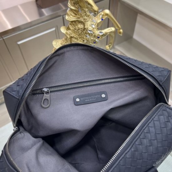 Overwhelming luxury 2023FW BOTTEGA VENETA Bottega Veneta Men's Briefcase Overwhelming luxury 2023FW BOTTEGA VENETA Bottega Veneta Men's Briefcase