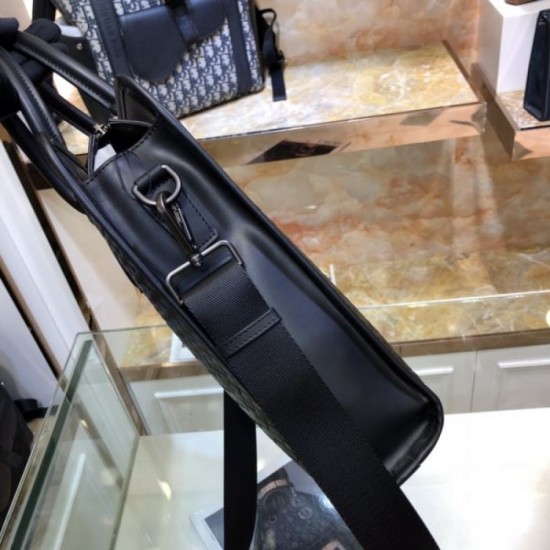 New item you definitely want 2023FW BOTTEGA VENETA Bottega Veneta Men's Briefcase New item you definitely want 2023FW BOTTEGA VENETA Bottega Veneta Men's Briefcase