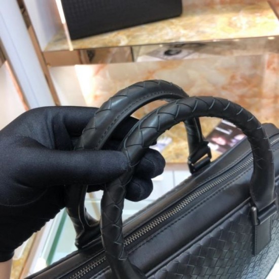Elegant and stylish 2023FW BOTTEGA VENETA Bottega Veneta Men's Briefcase Elegant and stylish 2023FW BOTTEGA VENETA Bottega Veneta Men's Briefcase