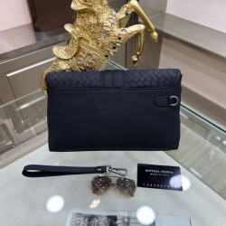 Overwhelming approval rating 2023FW BOTTEGA VENETA Bottega Veneta men's clutch bag