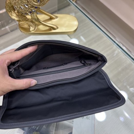 Overwhelming approval rating 2023FW BOTTEGA VENETA Bottega Veneta men's clutch bag Overwhelming approval rating 2023FW BOTTEGA VENETA Bottega Veneta men's clutch bag