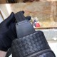 Extremely rare and difficult to obtain 2023FW BOTTEGA VENETA Bottega Veneta Men's Chest Bag Extremely rare and difficult to obtain 2023FW BOTTEGA VENETA Bottega Veneta Men's Chest Bag