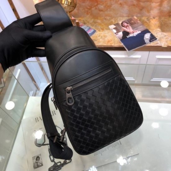 Unprecedented VIP Sale 2023FW BOTTEGA VENETA Bottega Veneta Men's Chest Bag Unprecedented VIP Sale 2023FW BOTTEGA VENETA Bottega Veneta Men's Chest Bag