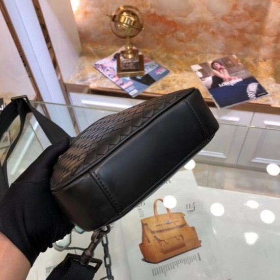 Unprecedented VIP Sale 2023FW BOTTEGA VENETA Bottega Veneta Men's Chest Bag Unprecedented VIP Sale 2023FW BOTTEGA VENETA Bottega Veneta Men's Chest Bag