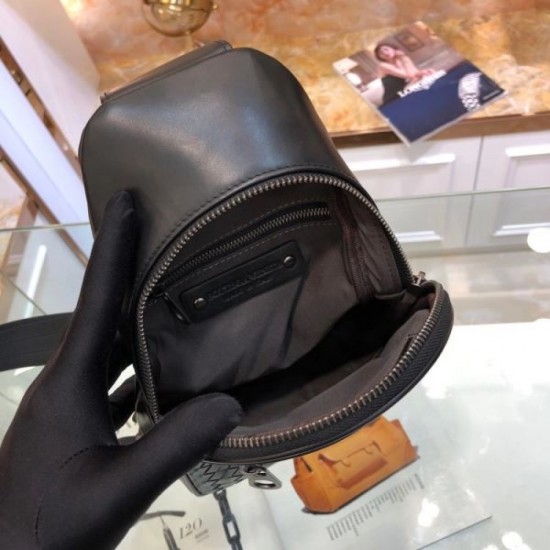 Unprecedented VIP Sale 2023FW BOTTEGA VENETA Bottega Veneta Men's Chest Bag Unprecedented VIP Sale 2023FW BOTTEGA VENETA Bottega Veneta Men's Chest Bag