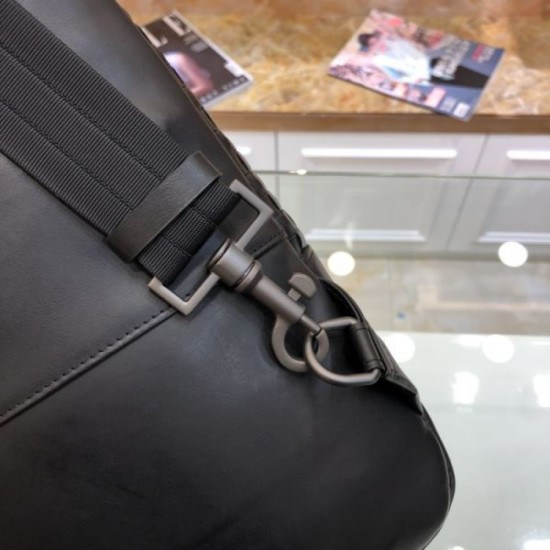 Latest Hot Topic 2023FW BOTTEGA VENETA Men's Chest Bag Latest Hot Topic 2023FW BOTTEGA VENETA Men's Chest Bag