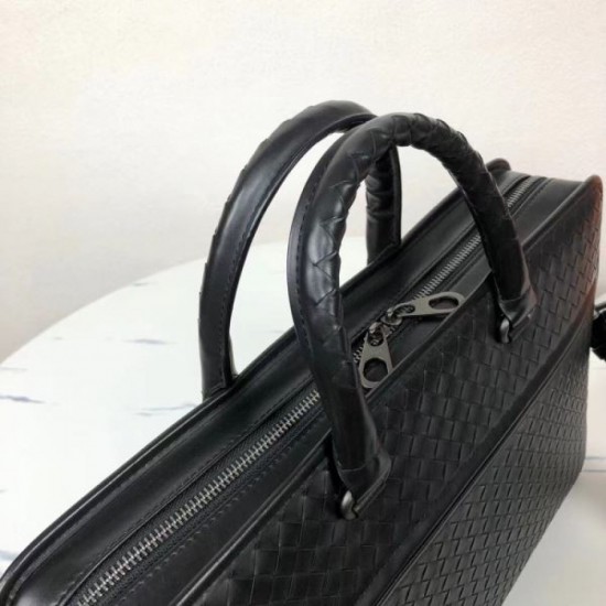 BOTTEGA VENETA Briefcase 2023FW Easy to wear colors BOTTEGA VENETA Briefcase 2023FW Easy to wear colors