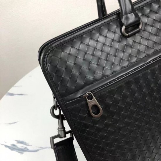 BOTTEGA VENETA Briefcase 2023FW Easy to wear colors BOTTEGA VENETA Briefcase 2023FW Easy to wear colors