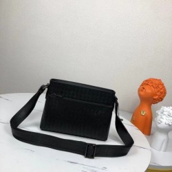 BOTTEGA VENETA Bottega Veneta Shoulder Bag 2023FW Limited Edition