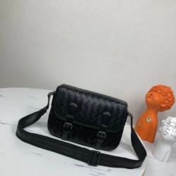 BOTTEGA VENETA Bottega Veneta Shoulder Bag 2023FW First come, first served