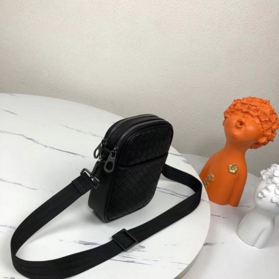 BOTTEGA VENETA Shoulder bag 2023FW Not in stock in Japan BOTTEGA VENETA Shoulder bag 2023FW Not in stock in Japan