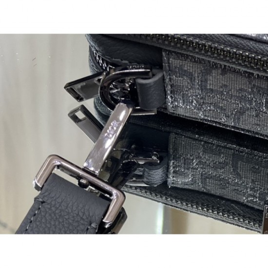 DIOR Dior 2023SS shoulder bag Hard to get new spring items DIOR Dior 2023SS shoulder bag Hard to get new spring items
