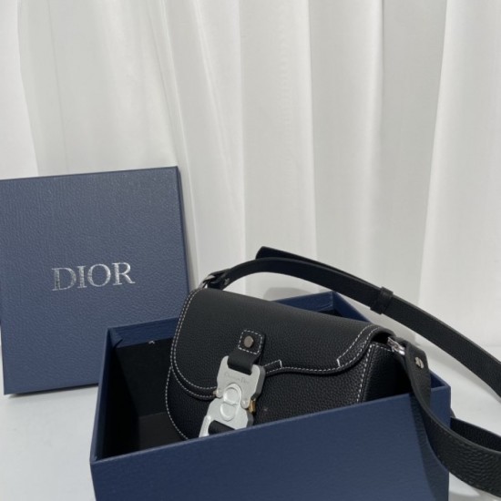DIOR Dior 2023SS shoulder bag The strongest item in spring DIOR Dior 2023SS shoulder bag The strongest item in spring