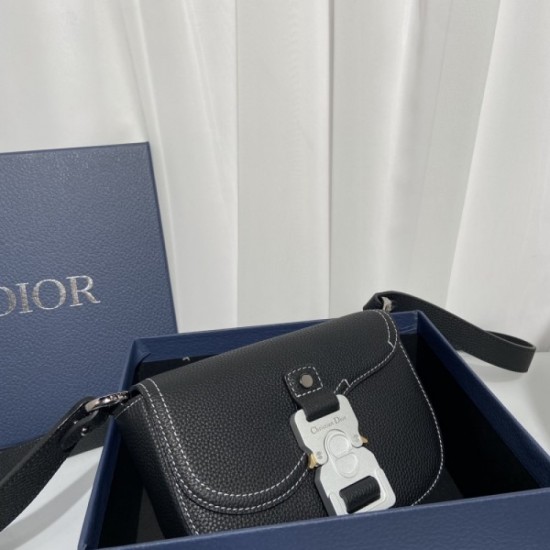 DIOR Dior 2023SS shoulder bag The strongest item in spring DIOR Dior 2023SS shoulder bag The strongest item in spring