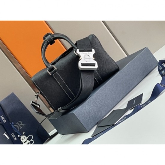 DIOR Dior 2023SS shoulder bag spring new article not yet developed in Japan DIOR Dior 2023SS shoulder bag spring new article not yet developed in Japan