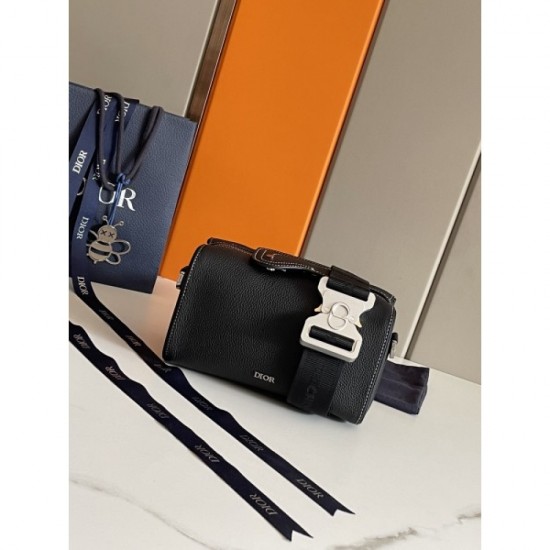 DIOR Dior 2023SS shoulder bag popular item every year DIOR Dior 2023SS shoulder bag popular item every year