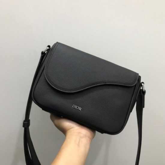 DIOR Dior 2023SS shoulder bag spring and summer new work sold out soon DIOR Dior 2023SS shoulder bag spring and summer new work sold out soon