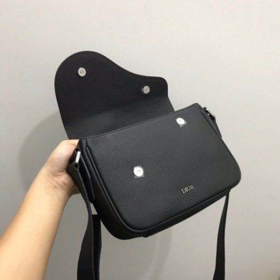 DIOR Dior 2023SS shoulder bag spring and summer new work sold out soon DIOR Dior 2023SS shoulder bag spring and summer new work sold out soon