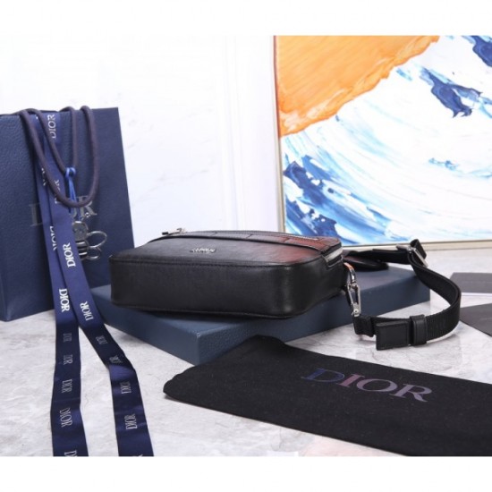 DIOR Dior 2023SS shoulder bag neat feeling is strong DIOR Dior 2023SS shoulder bag neat feeling is strong